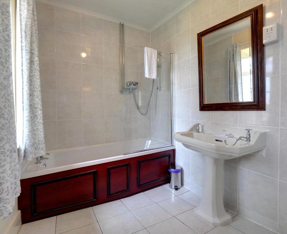 Closeburn Trigony Hotel And Garden Spa חדר תמונה